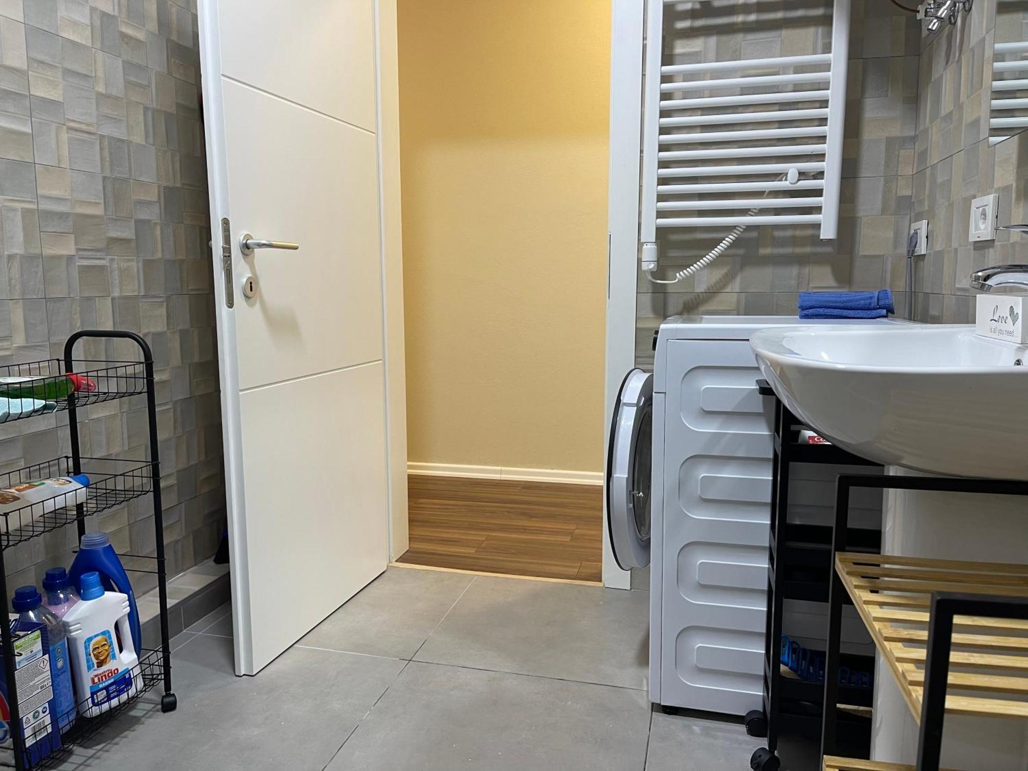 Appartement Ale Investa Hospitality à Tirana Extérieur photo
